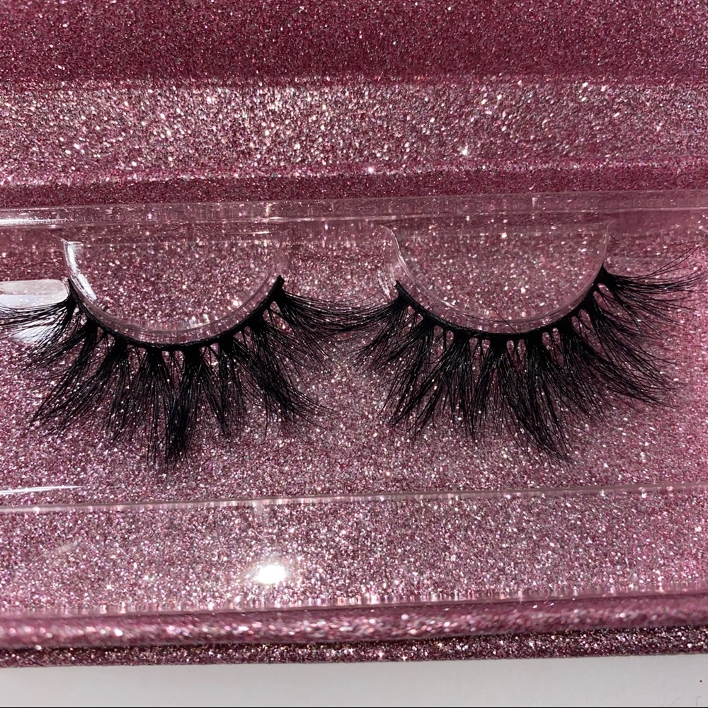 Dolly 25MM Mink Lashes